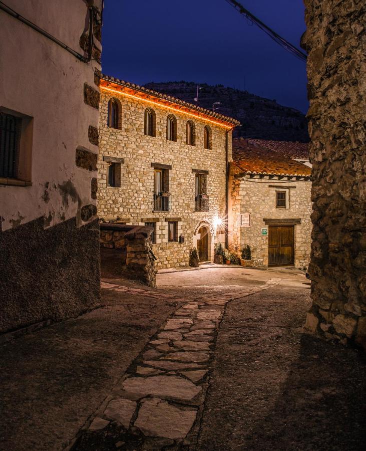 Hostal Antiguo Hospital Linares de Mora Exterior foto